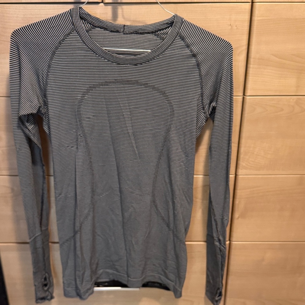 Lululemon Swiftly Black and White Striped Long Sleeve Top Size 8